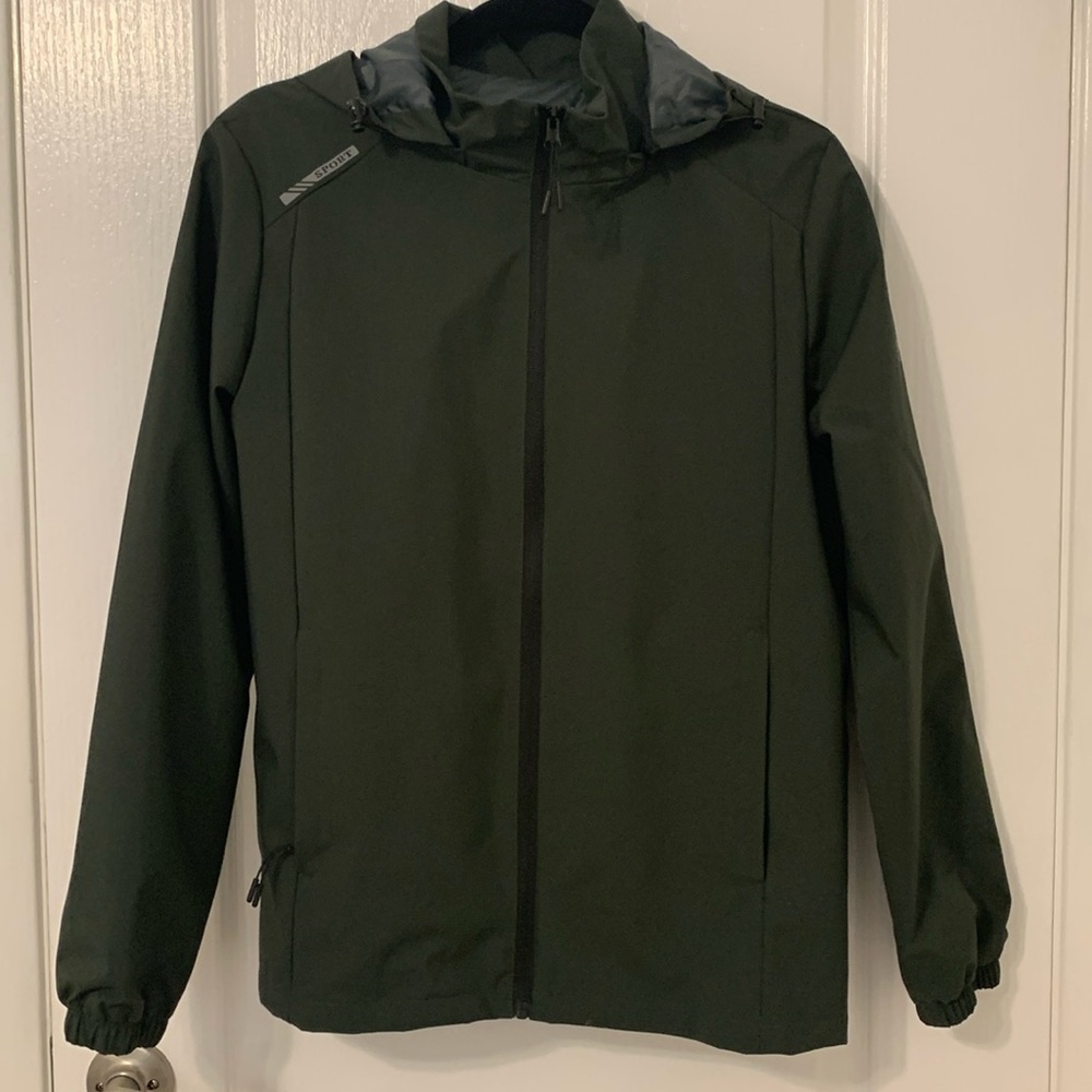 Forest green running jacket with detachable hood